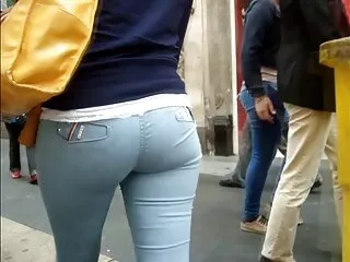 زنان سیاه و سفید لاتکس در حال نوک سینه سکسی گام زدن دیک پسر گره خورده است