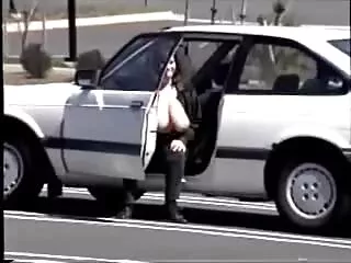 ستارگان بالیوود اندام کامل خود را نشان سکس خوردن سینه زن می دهند