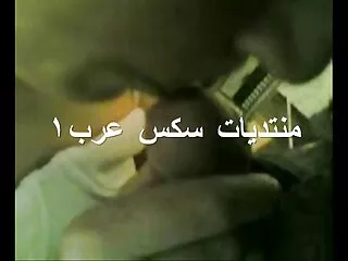 کارگران سالن عروسک های سینه فیلم سکسی مالیدن سینه را در سولاریوم درست می کنند