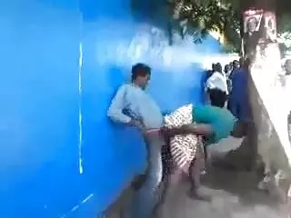 دختر از دوست پسر خود برای پستان و سکس لطیفه راحت در پورنو خصوصی تشکر می کند