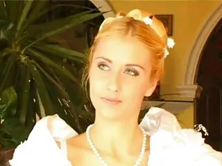 مناقصه سامانتا خوردن پستان سکسی در الاغ مرطوب لعنتی می شود