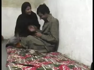 شخص بزرگ فیلم سکسی زنان سینه بزرگ تنبل چاق ، مشاعره را خرد می کند