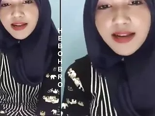 دختری روسی با خروس فیلم سکسی سینه بزرگ لاستیکی سیب زمینی سرخ کرده روی الاغ با خروس لاستیکی