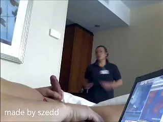 Watery MILF به دو کشاورز در آشپزخانه سینه خوردن سکسی داد